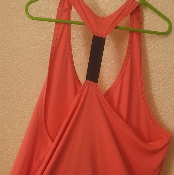 Neon Pink Racer Back Under Armour Shirt Size Small - Picture 5 of 5